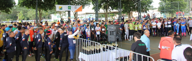 Abertura terminou com Hino Nacional e deu inicio para as provas da competição