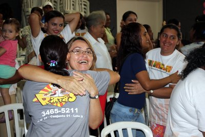 Tarapia do Abraço no Dia das Mães.